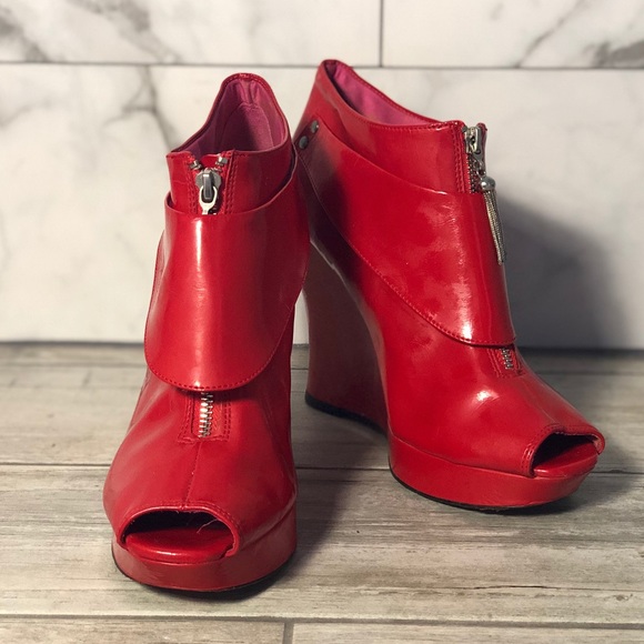 Alice + Olivia Shoes - Red Shiny open toe booties